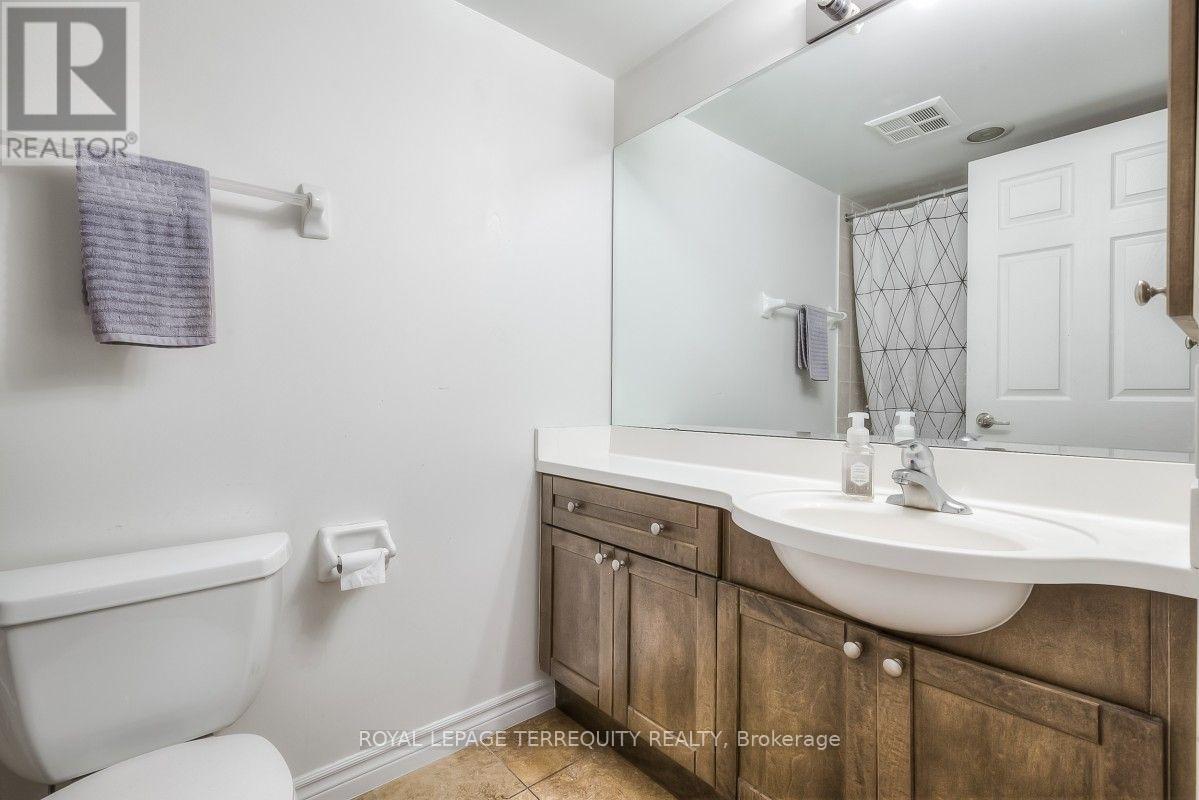 708 - 763 Bay Street, Toronto, Ontario  M5G 2R3 - Photo 20 - C13707182