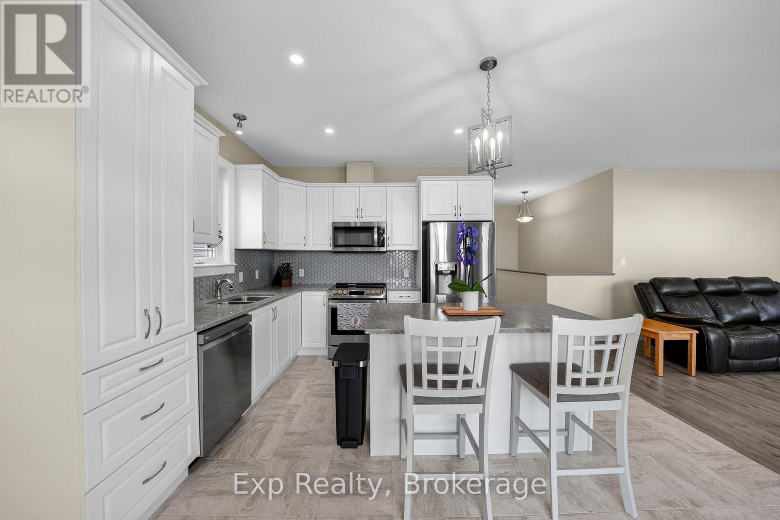 129 Brennan Crescent, Loyalist, Ontario  K0H 2H0 - Photo 16 - X13707194