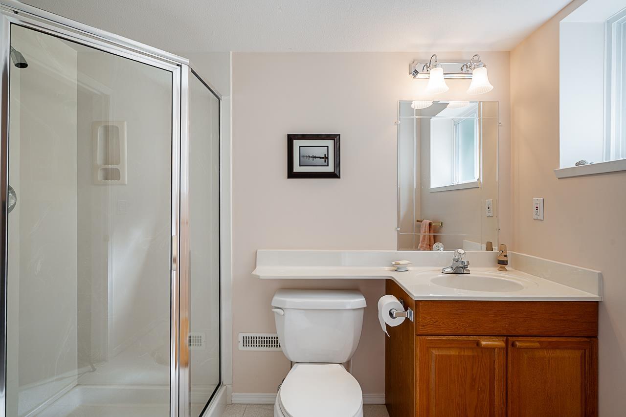 11443 Royal Crescent, Surrey, British Columbia  V3V 6V5 - Photo 30 - R3142933