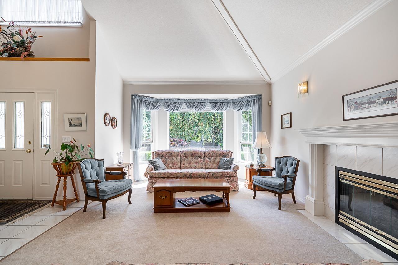 11443 Royal Crescent, Surrey, British Columbia  V3V 6V5 - Photo 6 - R3142933