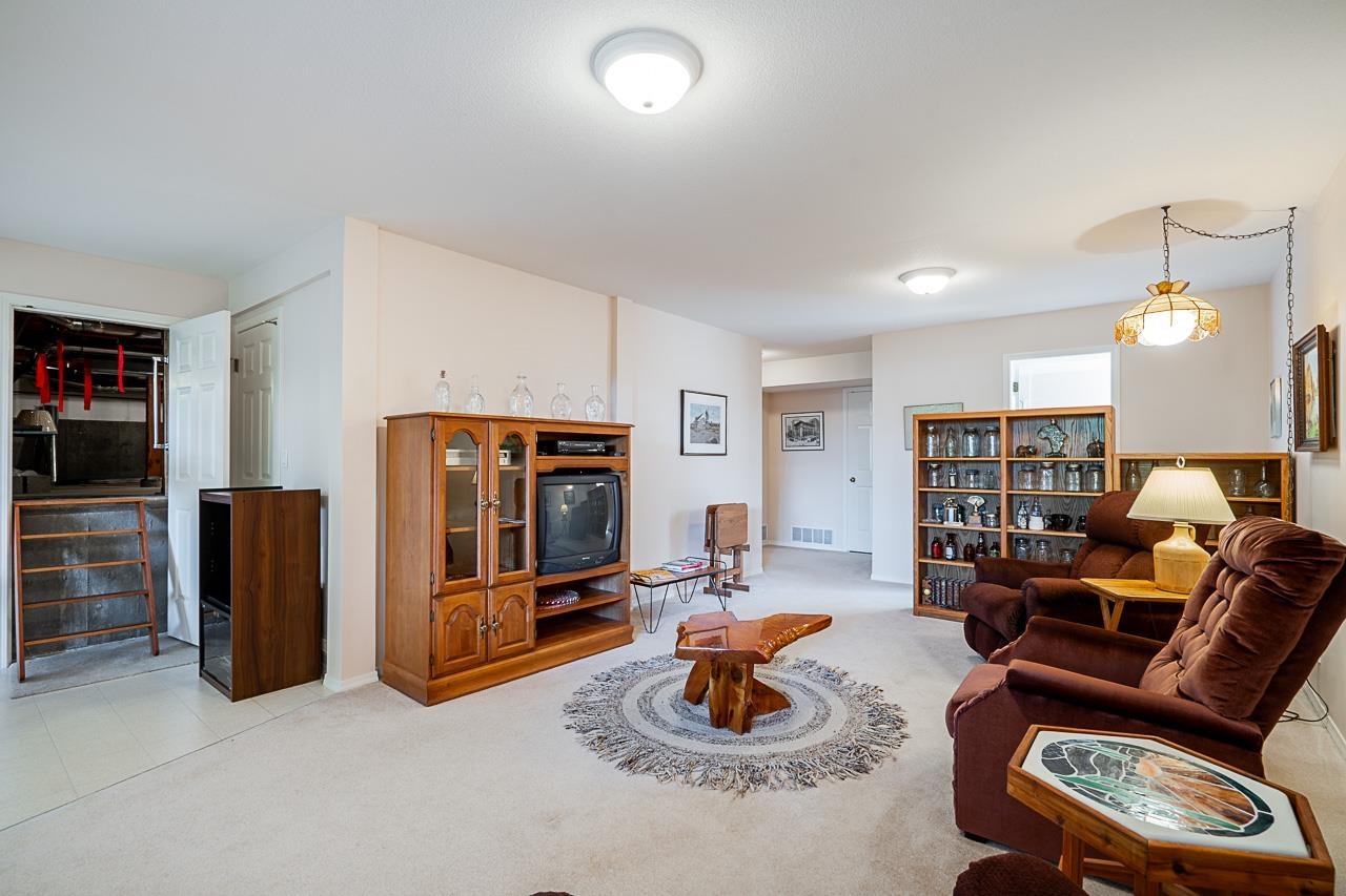 11443 Royal Crescent, Surrey, British Columbia  V3V 6V5 - Photo 27 - R3142933