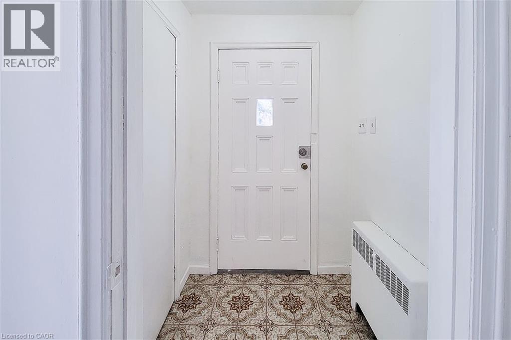 243 8 Highway, Stoney Creek, Ontario  L8G 1E2 - Photo 3 - 40844977