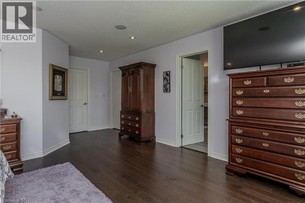 2330 Valleyridge Drive, Oakville, Ontario  L6M 5C7 - Photo 22 - 40845026
