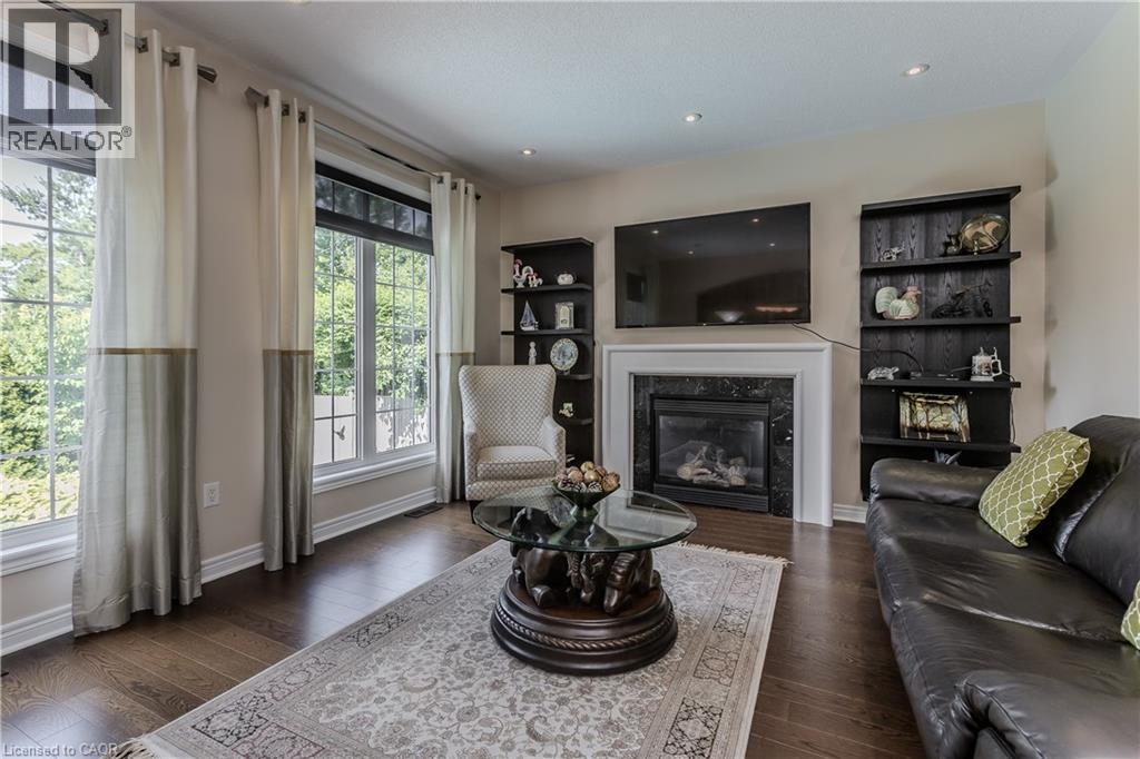 2330 Valleyridge Drive, Oakville, Ontario  L6M 5C7 - Photo 9 - 40845026
