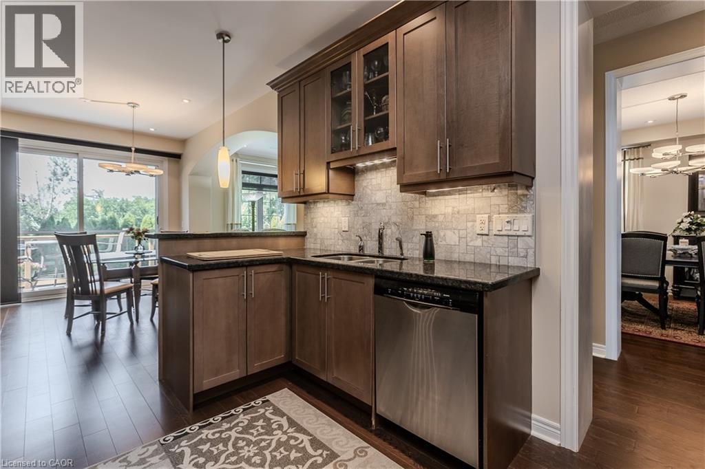 2330 Valleyridge Drive, Oakville, Ontario  L6M 5C7 - Photo 12 - 40845026