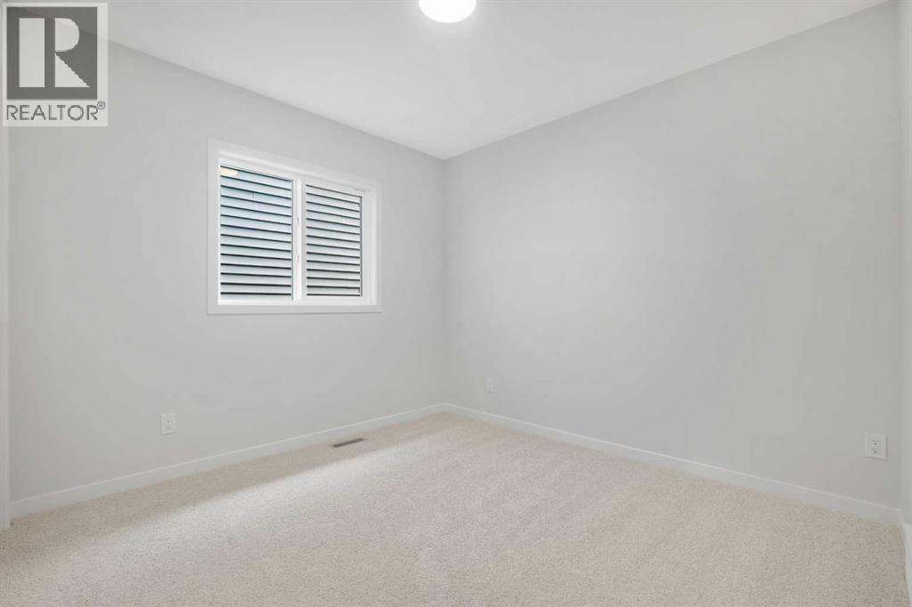 109 Creekview Manor Sw, Calgary, Alberta  T2X 5Y1 - Photo 31 - A2339304