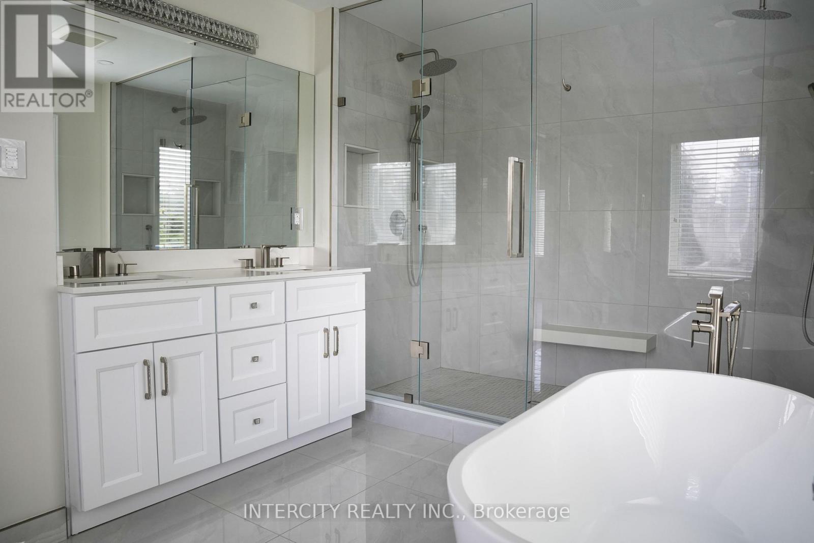 70 Belsite Court, Vaughan, Ontario  L0J 1C0 - Photo 19 - N13707094