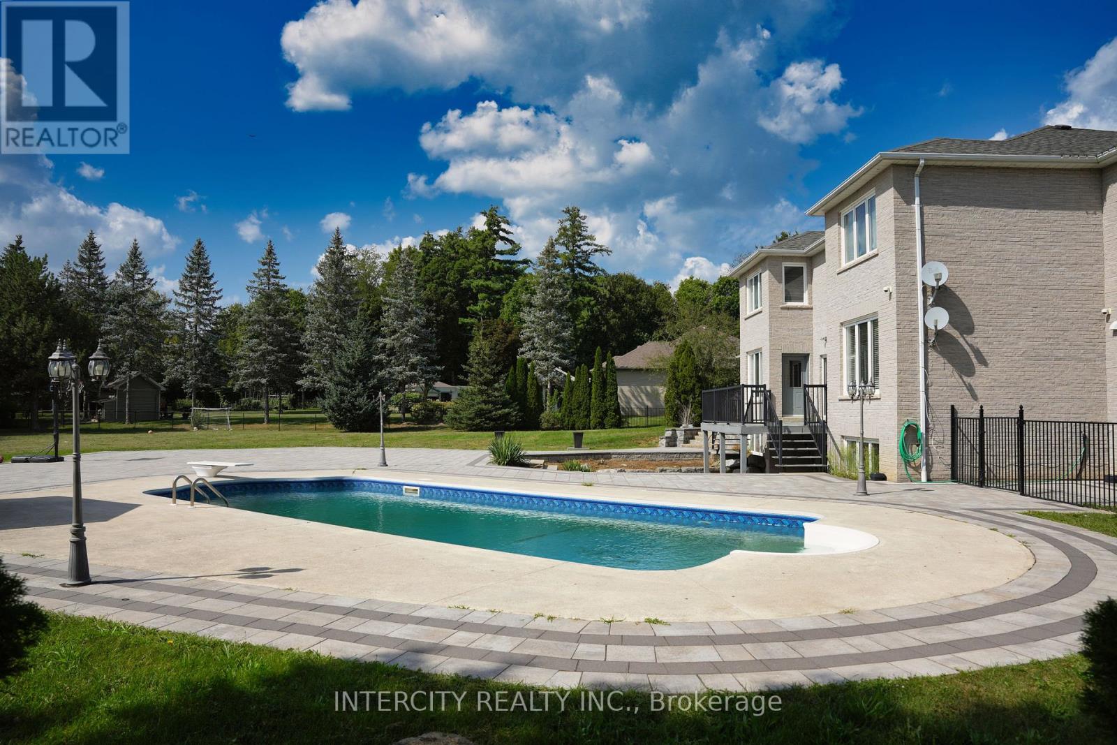 70 Belsite Court, Vaughan, Ontario  L0J 1C0 - Photo 38 - N13707094