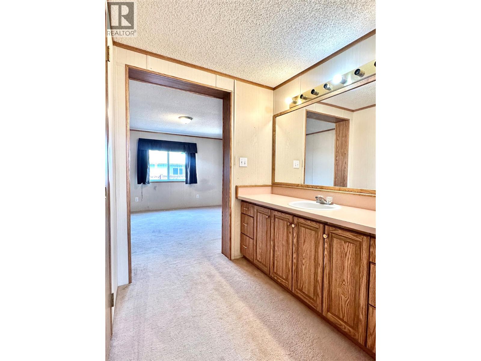 908 Blakeborough Avenue, Keremeos, British Columbia  V0X 1N2 - Photo 38 - 10397342