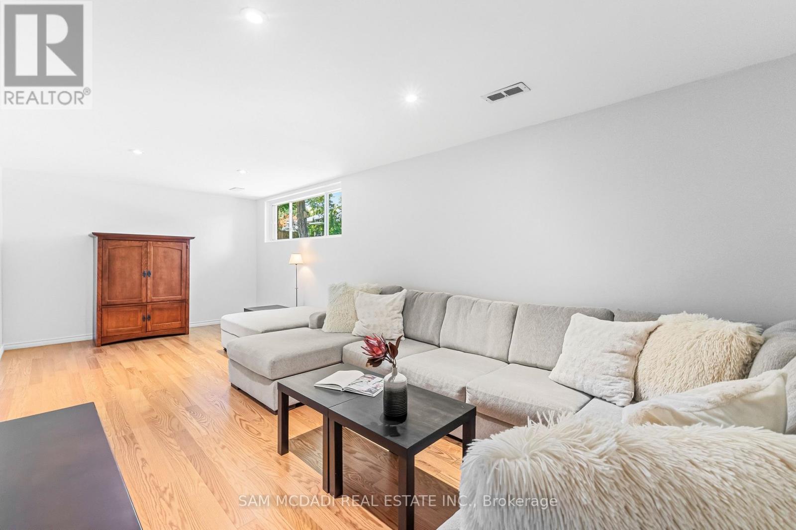1911 Delaney Drive, Mississauga, Ontario  L5J 3L2 - Photo 24 - W13707168
