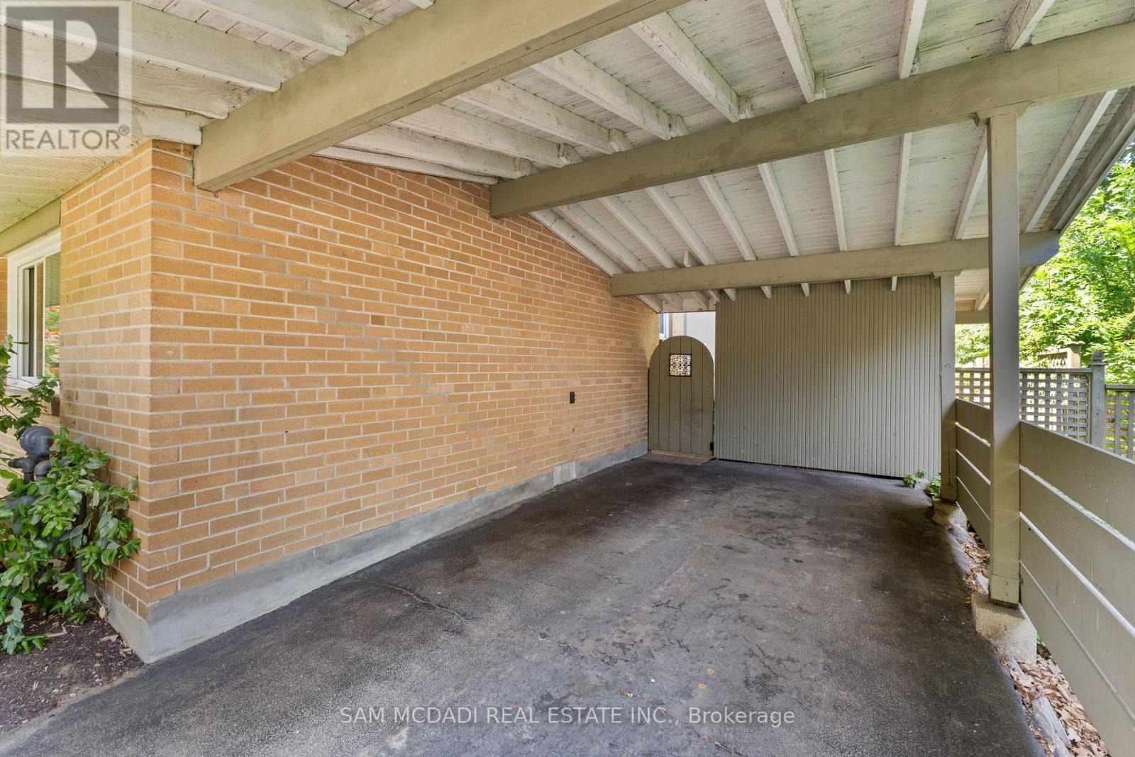 1911 Delaney Drive, Mississauga, Ontario  L5J 3L2 - Photo 32 - W13707168