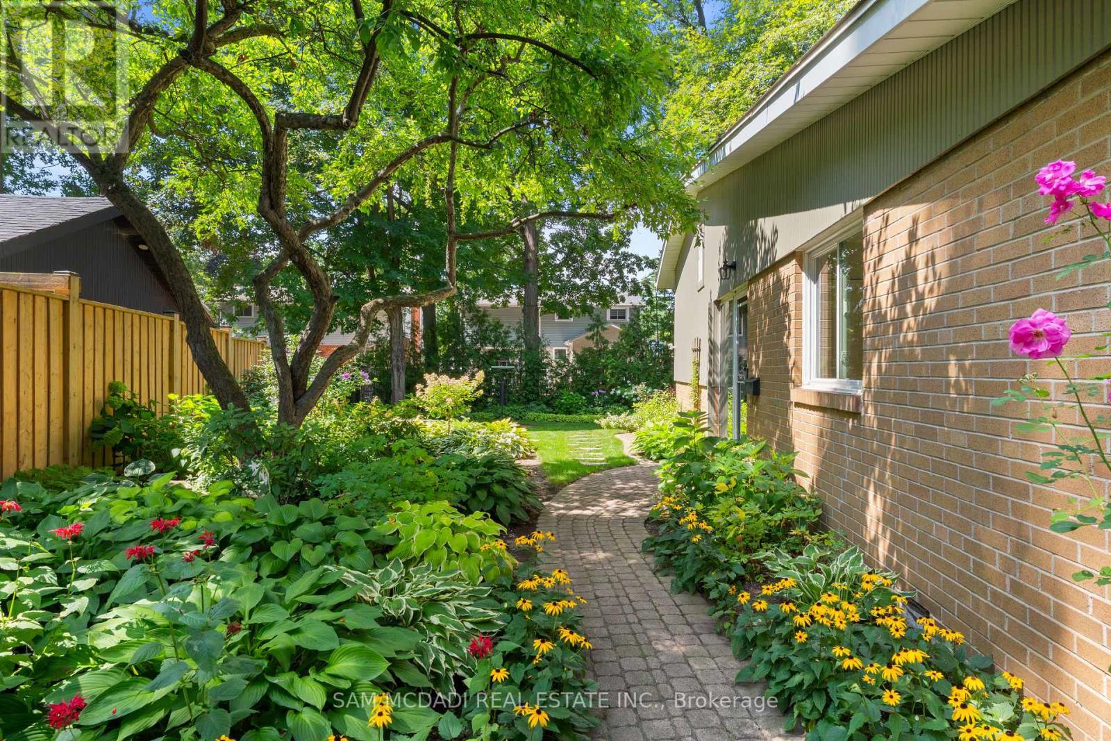 1911 Delaney Drive, Mississauga, Ontario  L5J 3L2 - Photo 33 - W13707168