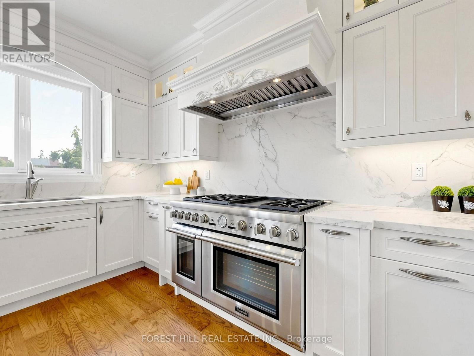 49 Grange Drive, Richmond Hill, Ontario  L4E 4T1 - Photo 11 - N13700020