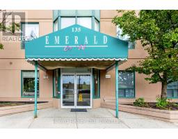 903 - 135 HILLCREST AVENUE, Mississauga, Ontario