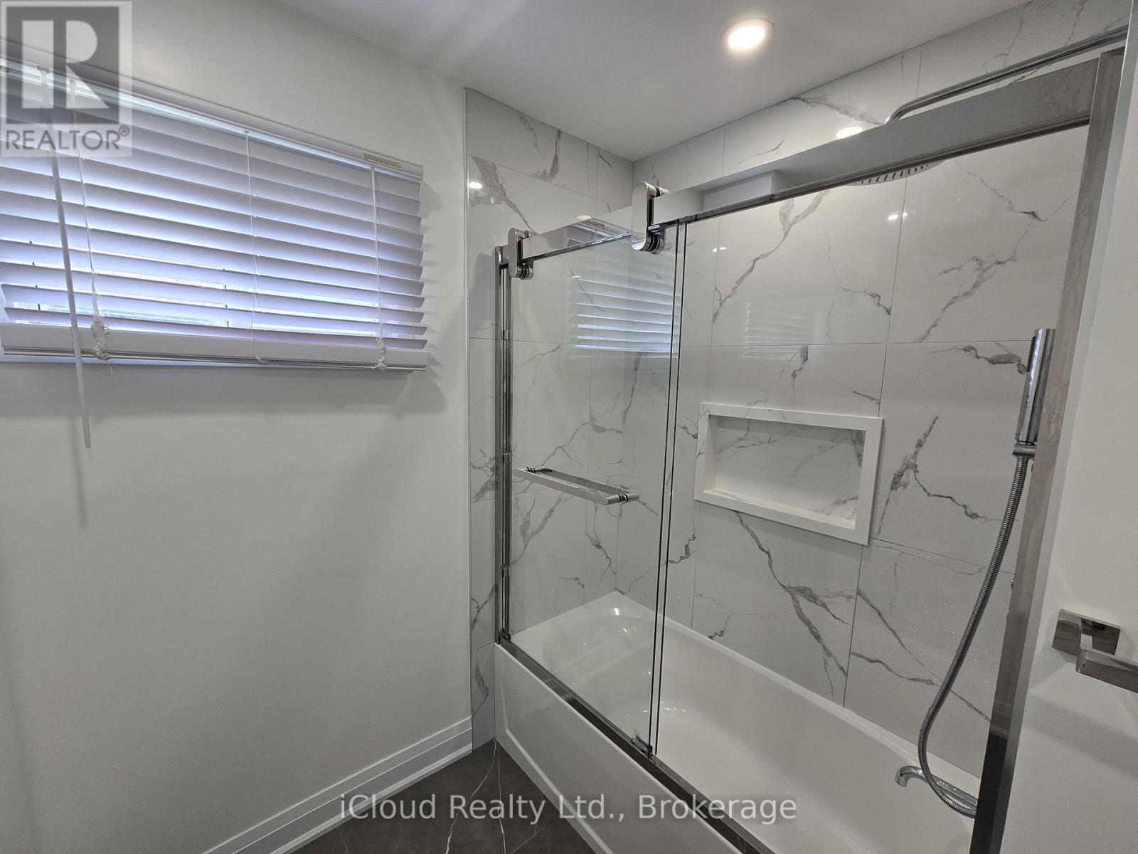 Main Floor - 2636 Crystalburn Avenue, Mississauga, Ontario  L5B 2N8 - Photo 4 - W13497680
