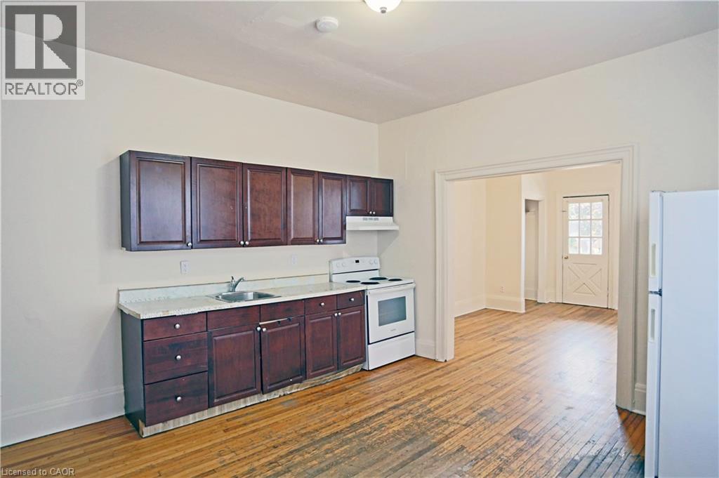 116 Weber Street E, Kitchener, Ontario  N2H 1C9 - Photo 5 - 40857921