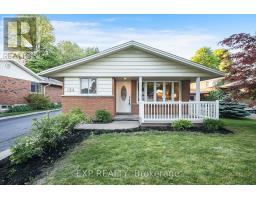 124 DUNSMERE DRIVE, Kitchener, Ontario