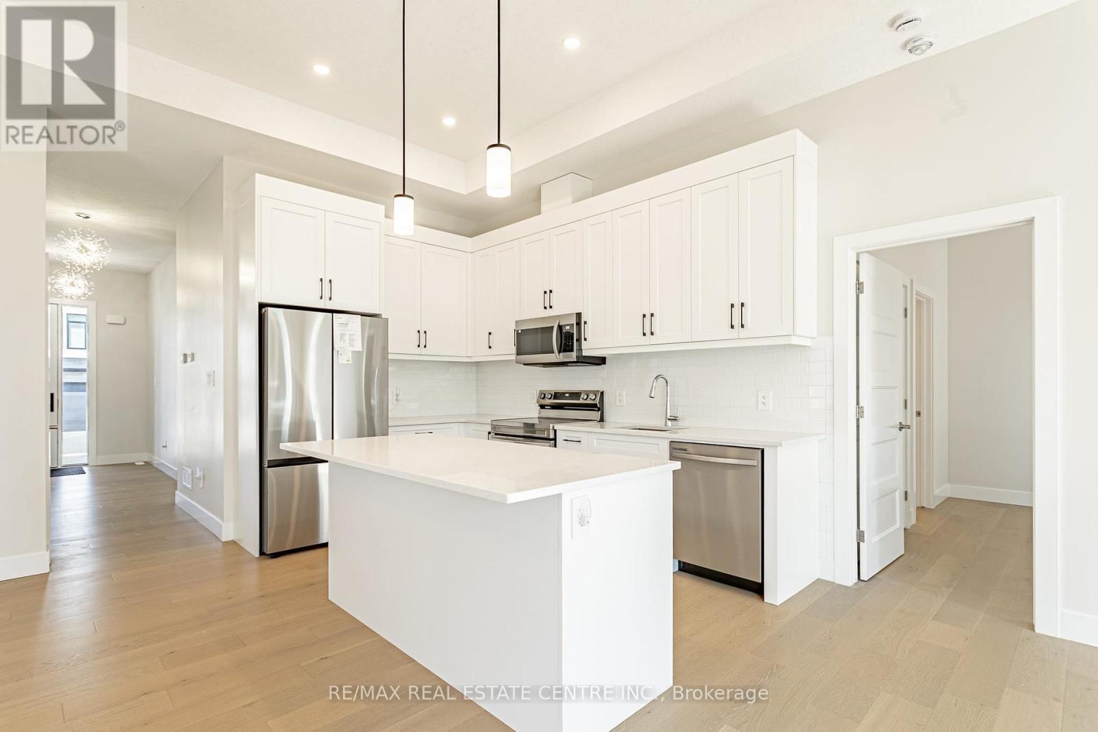 18 - 7966 Fallon Drive, Lucan Biddulph, Ontario  N0M 1V0 - Photo 10 - X13707204