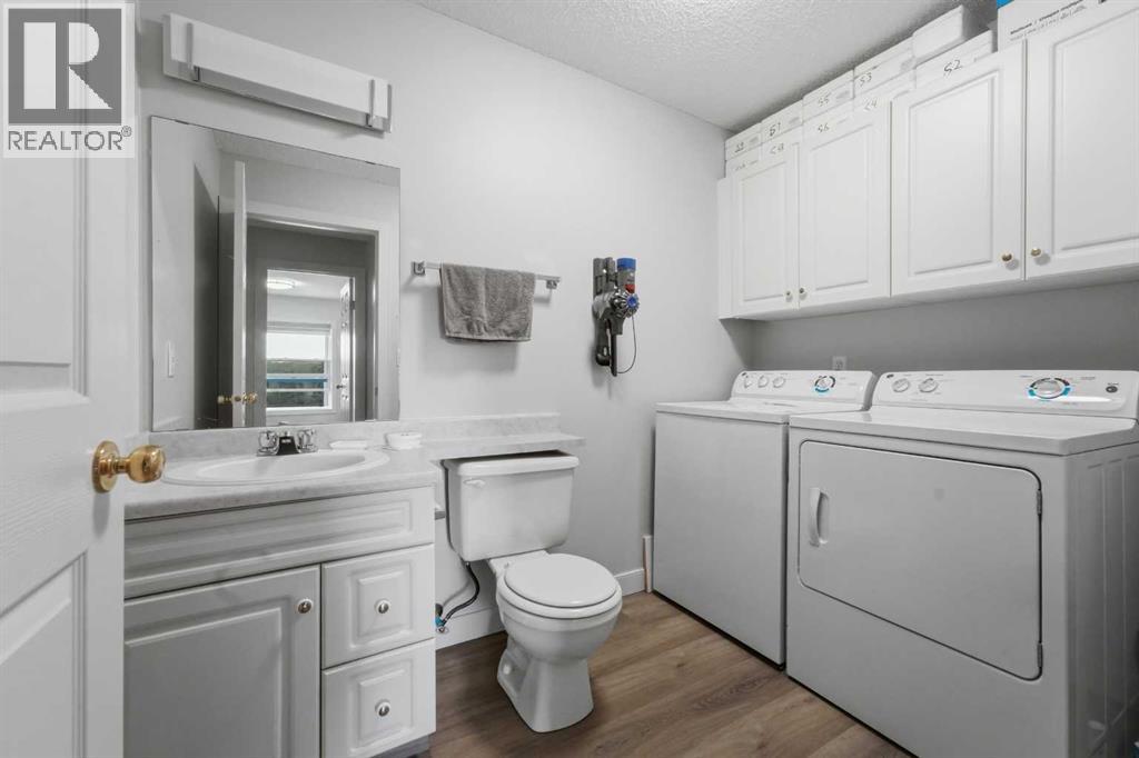 402, 4522 47a Avenue, Red Deer, Alberta  T4N 3R3 - Photo 13 - A2338369