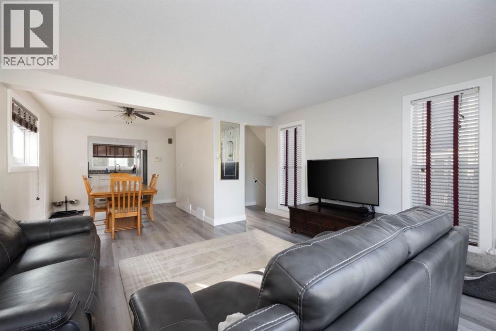 1041 Timberline Drive, Fort Mcmurray, Alberta T9K 1A8 - Photo 8 - A2320194