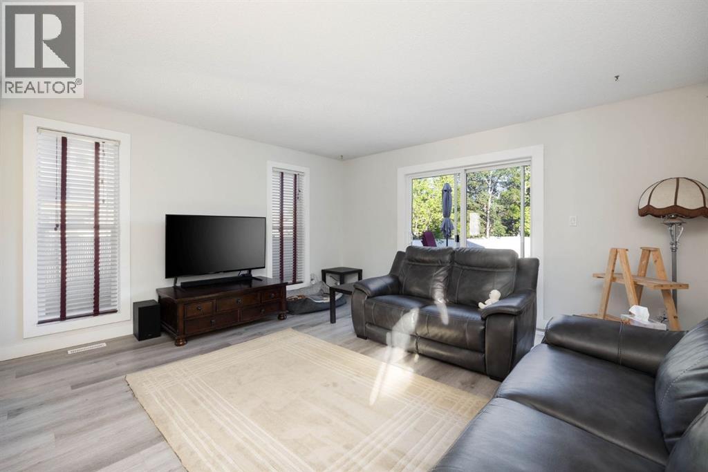 1041 Timberline Drive, Fort Mcmurray, Alberta T9K 1A8 - Photo 6 - A2320194