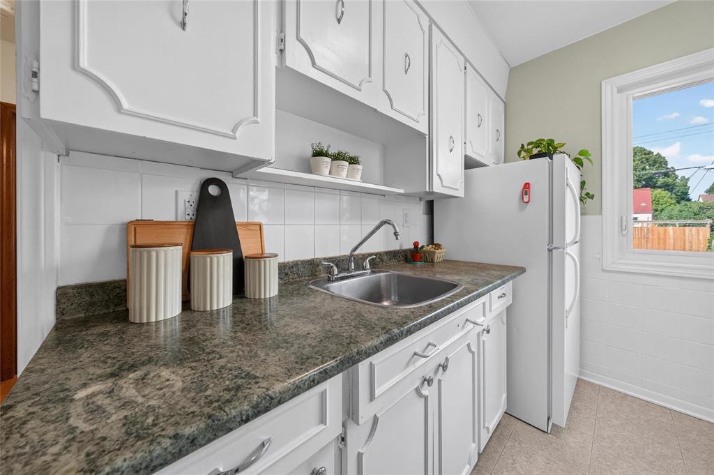 381 Smithfield Avenue, Winnipeg, Manitoba R2V 0E1 - Photo 11 - 202621217