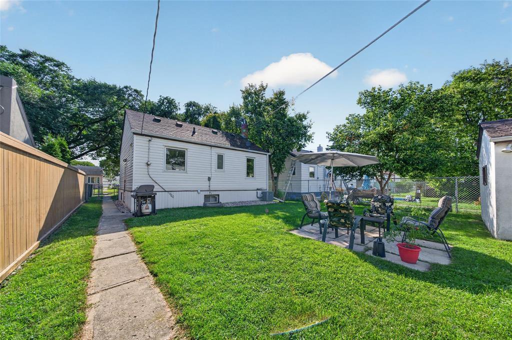 381 Smithfield Avenue, Winnipeg, Manitoba R2V 0E1 - Photo 29 - 202621217