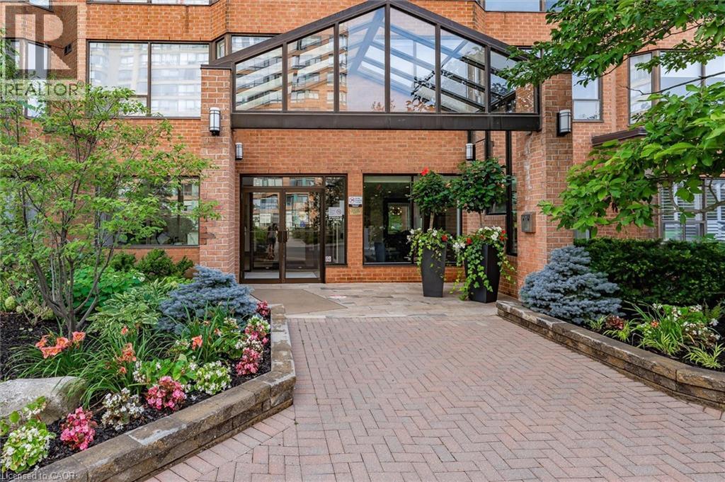 1276 Maple Crossing Boulevard Unit# 110, Burlington, Ontario  L7S 2J9 - Photo 2 - 40843807