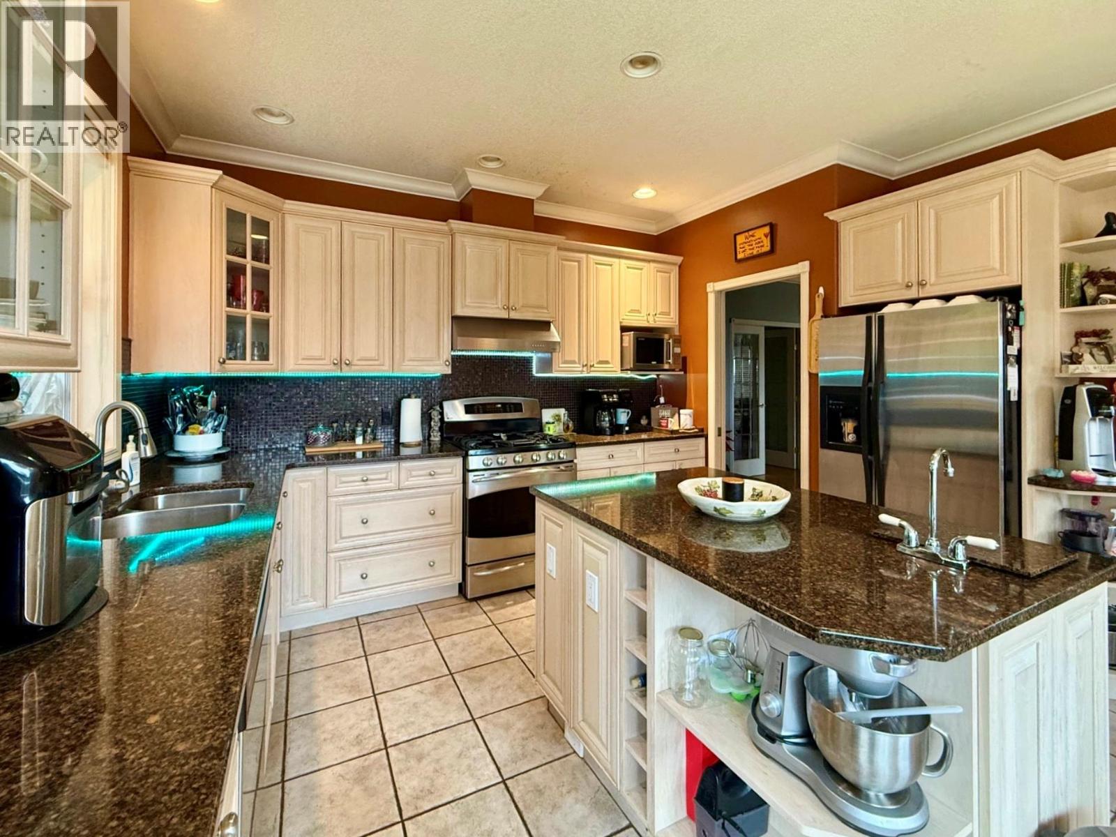 3267 Roncastle Road, Blind Bay, British Columbia  V0E 1H1 - Photo 5 - 10379329