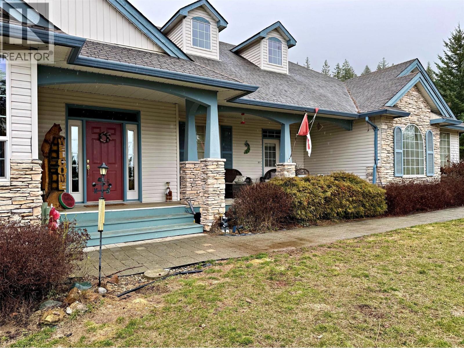 3267 Roncastle Road, Blind Bay, British Columbia  V0E 1H1 - Photo 2 - 10379329