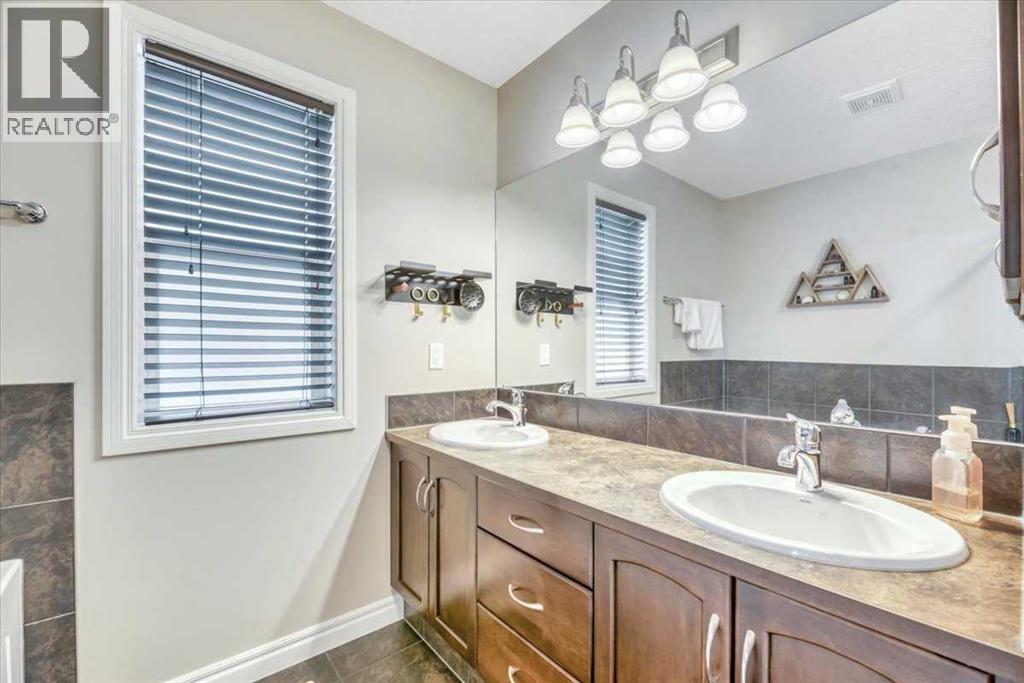 13 Cranberry Avenue SE, Calgary, Alberta  T3M 0L9 - Photo 25 - A2336793