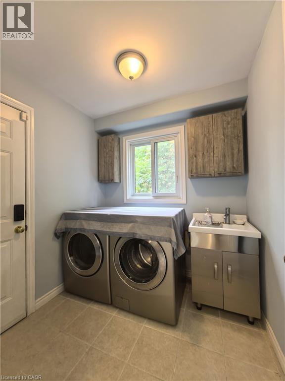728 Munich Circle, Waterloo, Ontario  N2V 2N6 - Photo 9 - 40856499