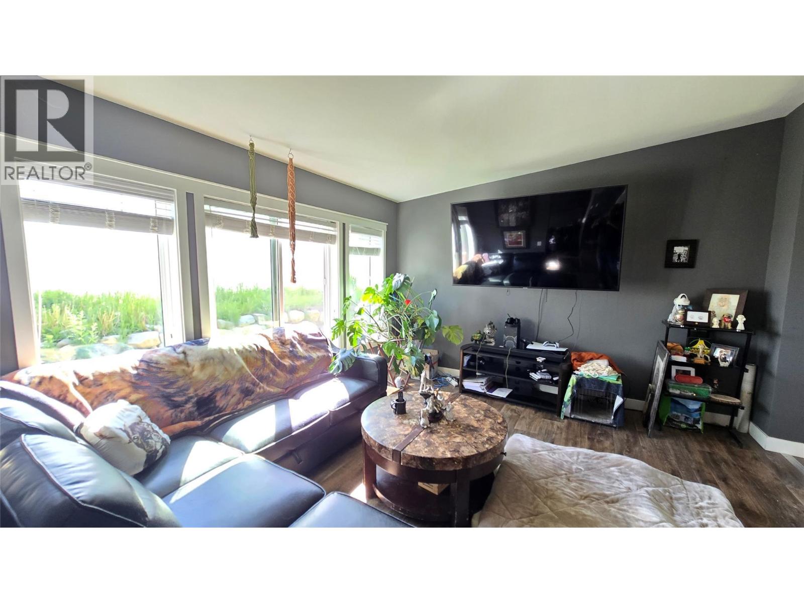 3341 Glengrove Road, Barriere, British Columbia  V0E 2E0 - Photo 5 - 10385635