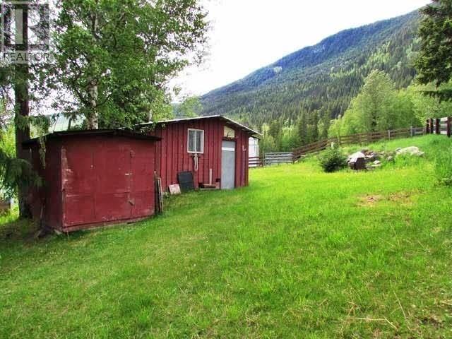 3437 Yellowhead Highway, Vavenby, British Columbia  V0E 3A0 - Photo 24 - 10388511