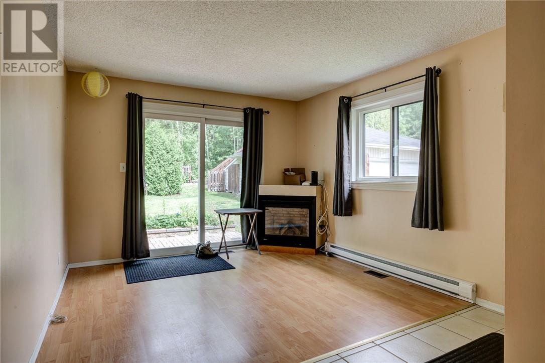 3828 Long Lake Road, Greater Sudbury, Ontario  P3G 1J8 - Photo 17 - 2129954