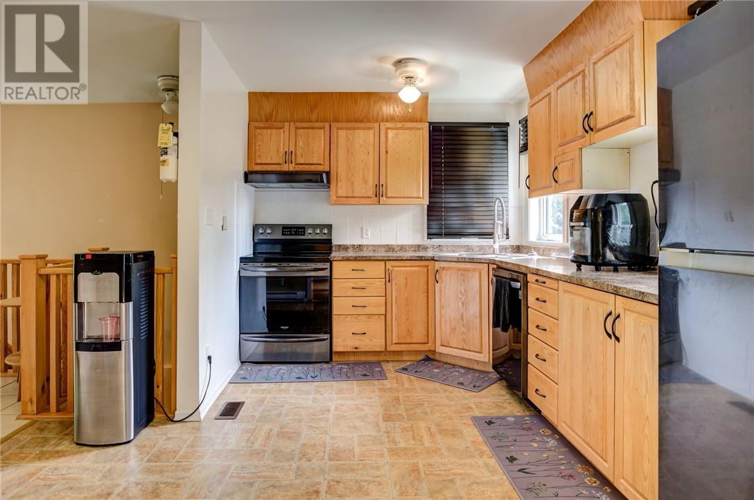 3828 Long Lake Road, Greater Sudbury, Ontario  P3G 1J8 - Photo 15 - 2129954