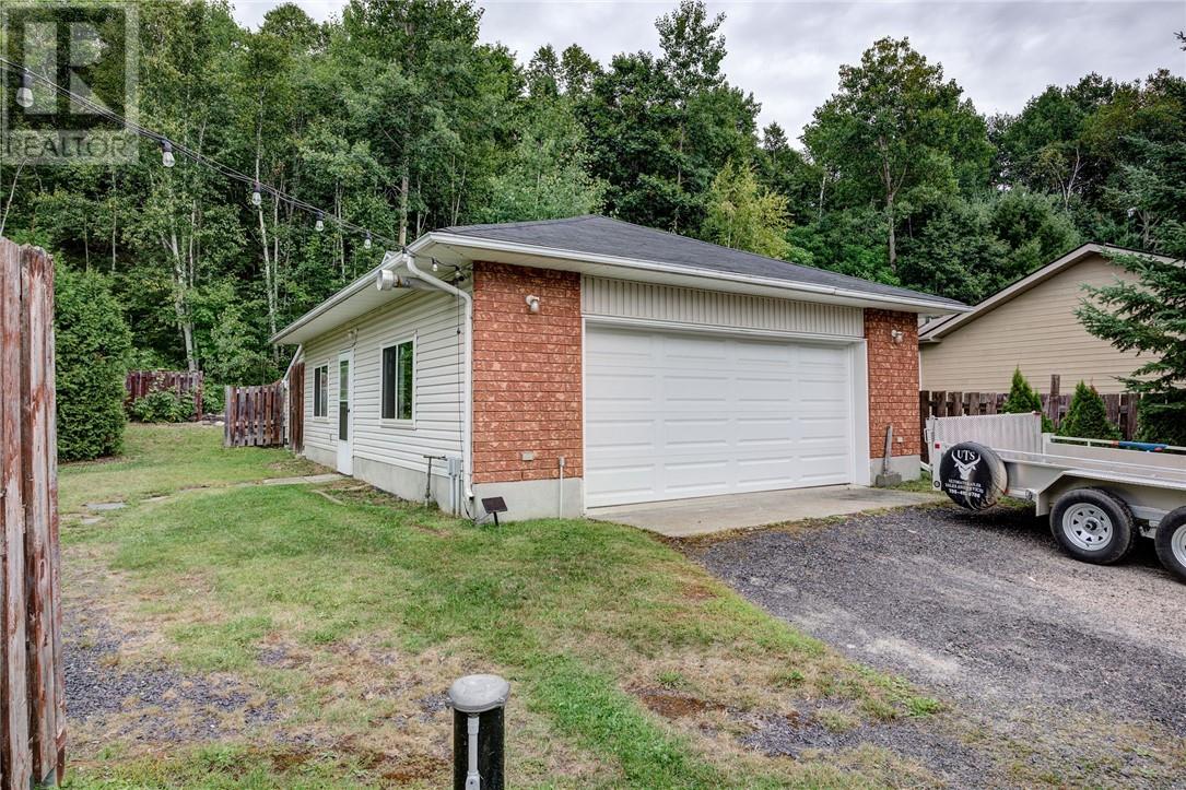 3828 Long Lake Road, Greater Sudbury, Ontario  P3G 1J8 - Photo 7 - 2129954