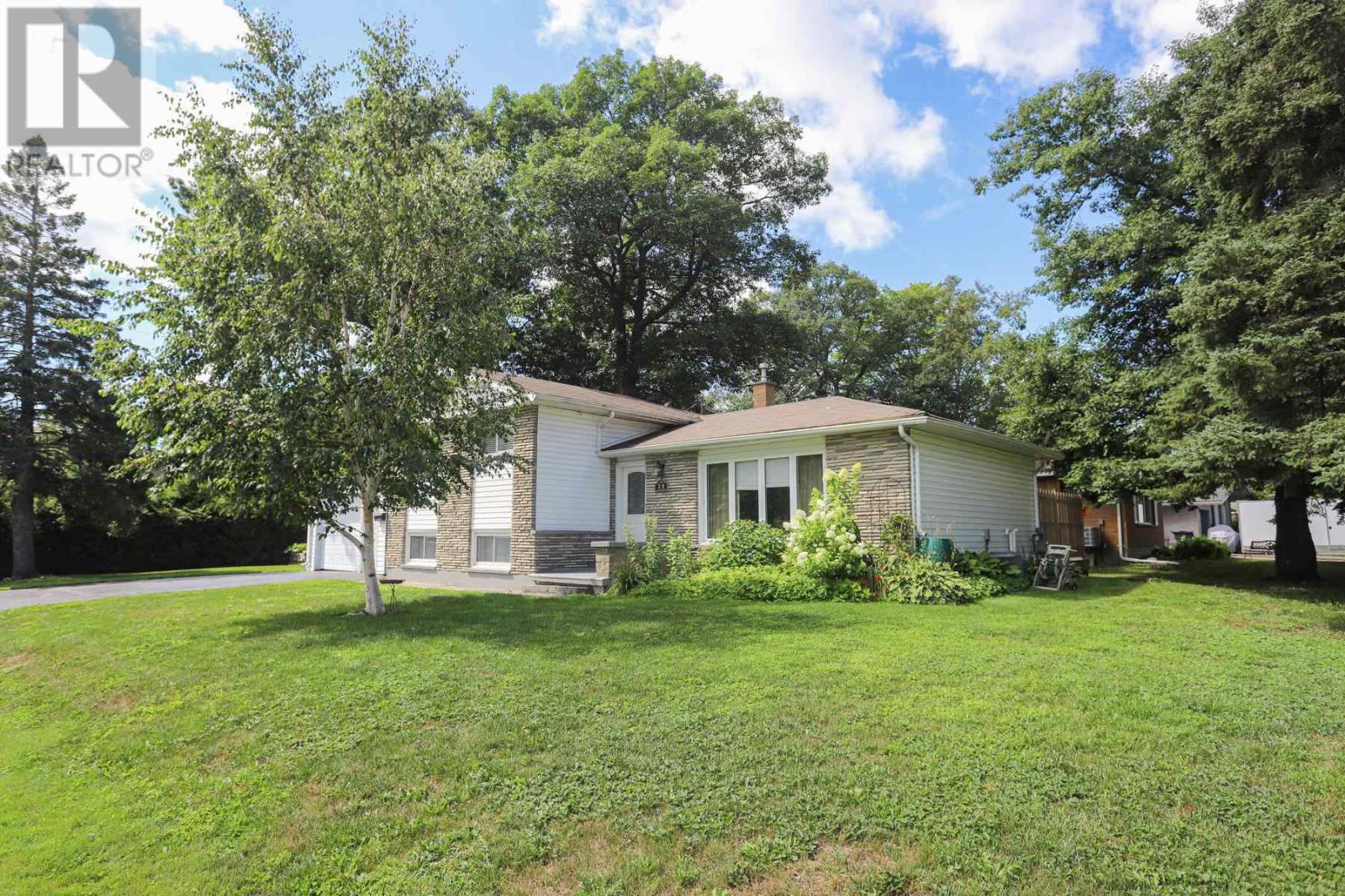 71 Dablon St, Sault Ste. Marie, Ontario  P6B 5E5 - Photo 44 - SM262236