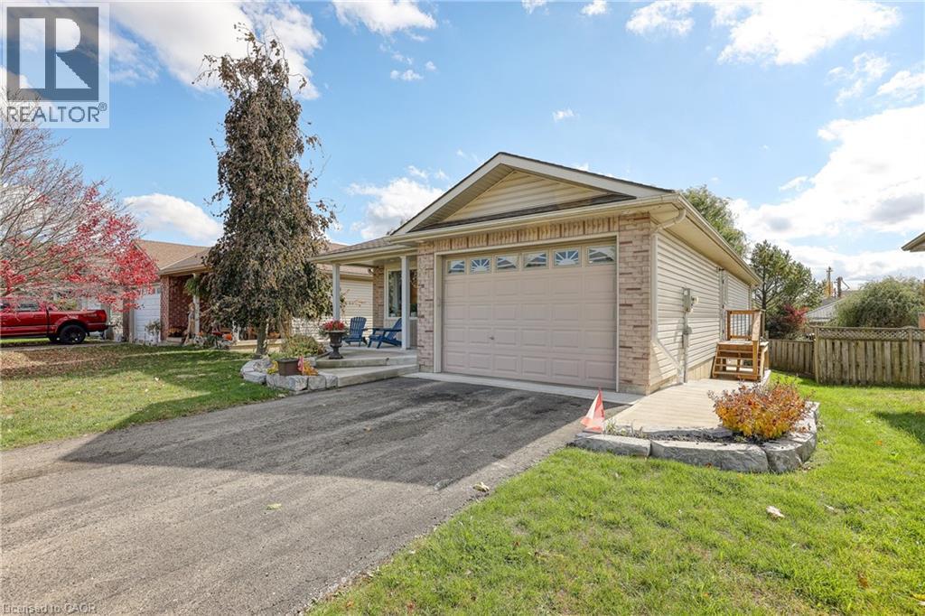 217 North Street E, Tillsonburg, Ontario  N4G 1B8 - Photo 3 - 40844022