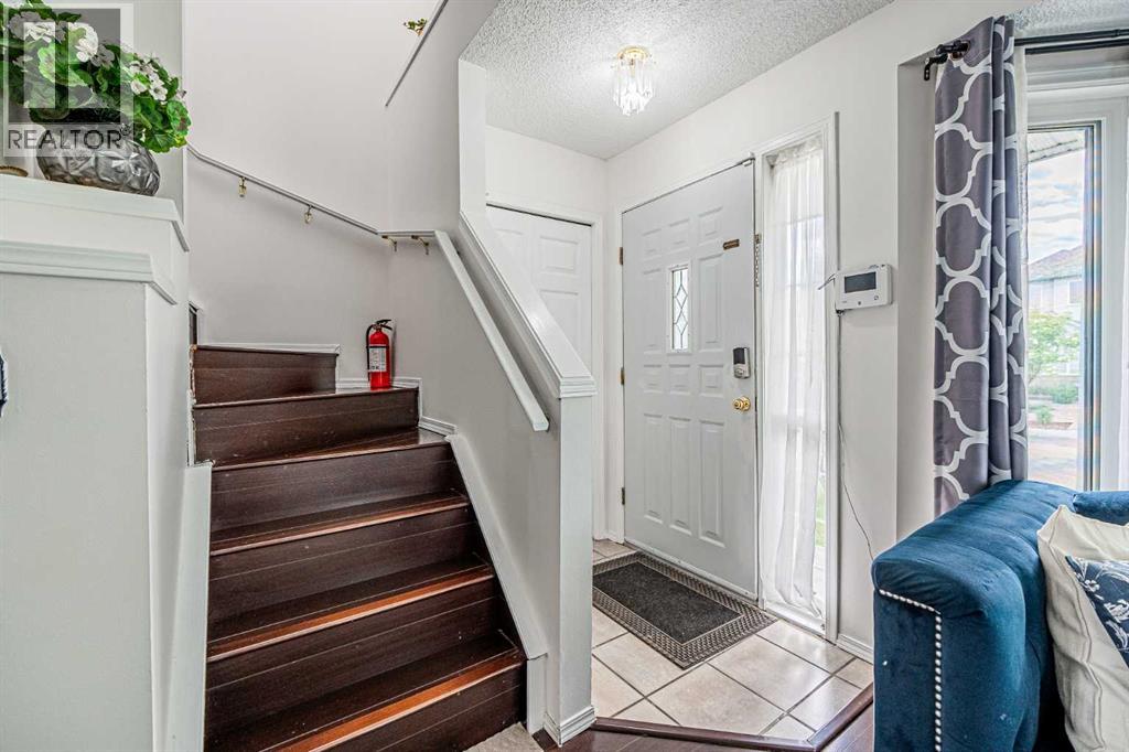 66 Martin Crossing Close NE, Calgary, Alberta  T3J 3S2 - Photo 6 - A2321908