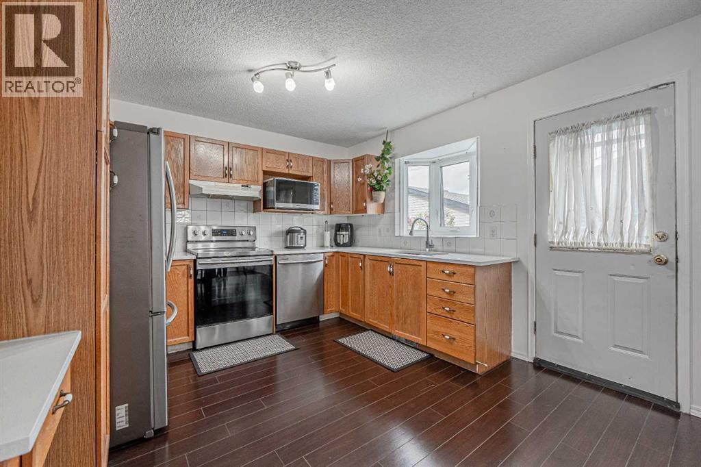 66 Martin Crossing Close NE, Calgary, Alberta  T3J 3S2 - Photo 11 - A2321908
