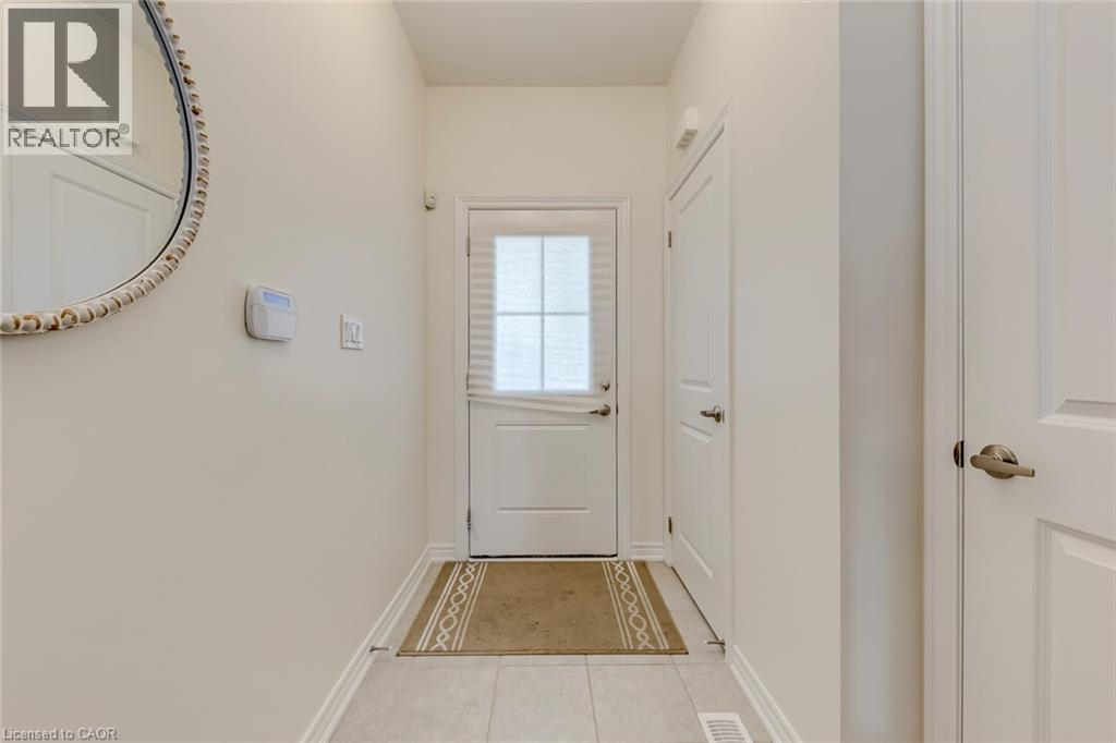 27 Mia Drive, Hamilton, Ontario L9B 0H8 - Photo 5 - 40849050