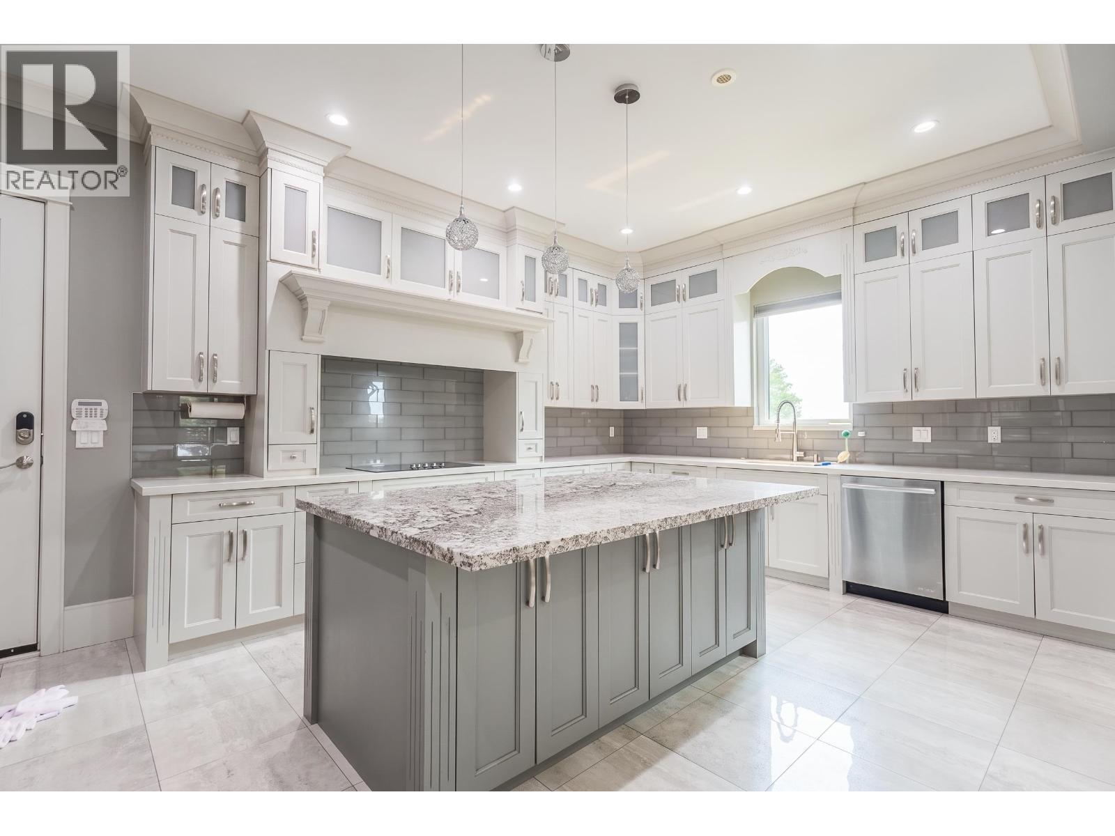 5208 Carson Street, Burnaby, British Columbia  V5J 2Z2 - Photo 7 - R3152521