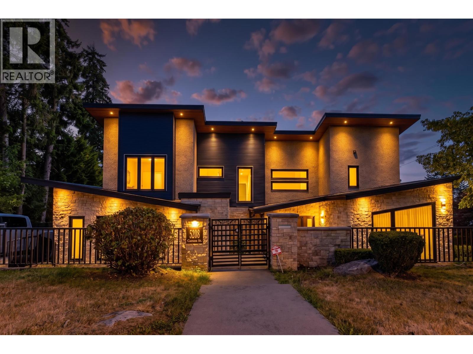 5208 Carson Street, Burnaby, British Columbia  V5J 2Z2 - Photo 1 - R3152521