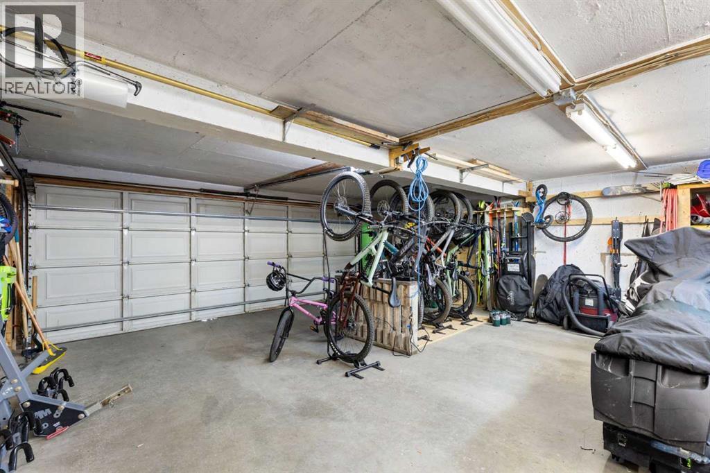 8419 Silver Springs Road NW, Calgary, Alberta  T3B 4A6 - Photo 43 - A2338586