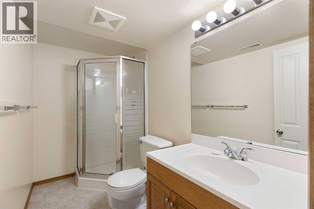 8419 Silver Springs Road NW, Calgary, Alberta  T3B 4A6 - Photo 32 - A2338586