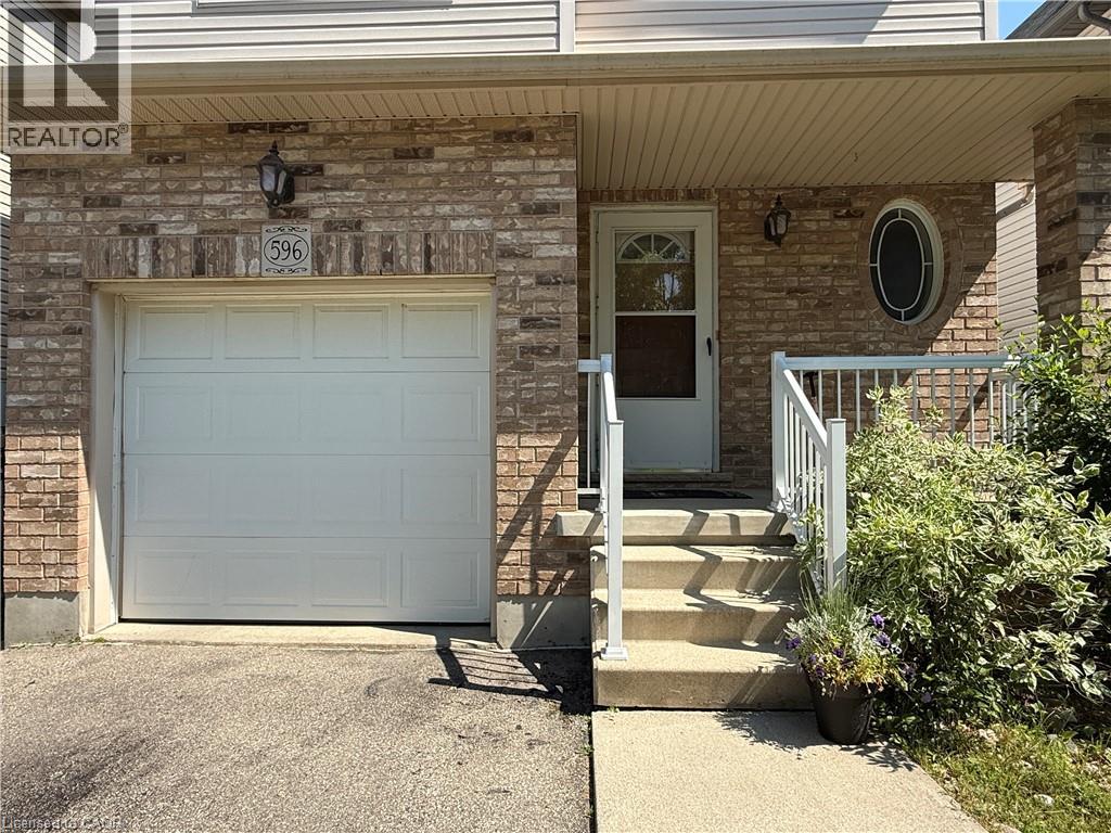 596 Violet Street, Waterloo, Ontario  N2V 2V6 - Photo 2 - 40849319