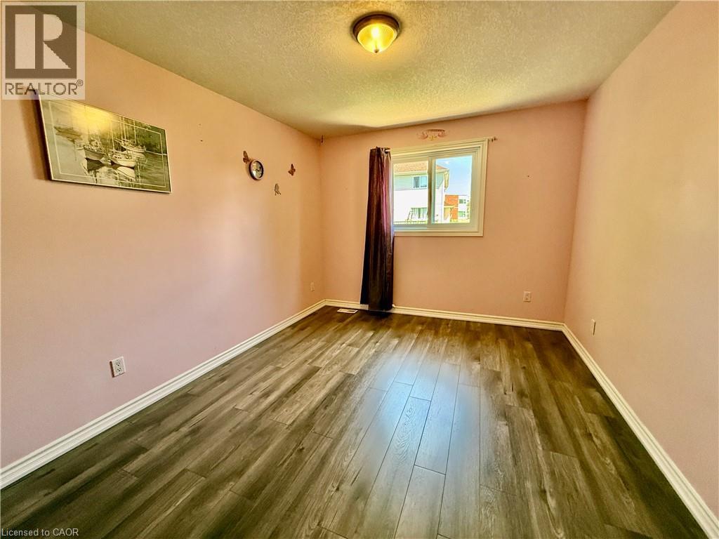 596 Violet Street, Waterloo, Ontario  N2V 2V6 - Photo 14 - 40849319