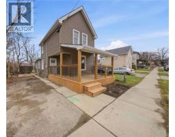 17 ABLE Avenue, Brantford, Ontario