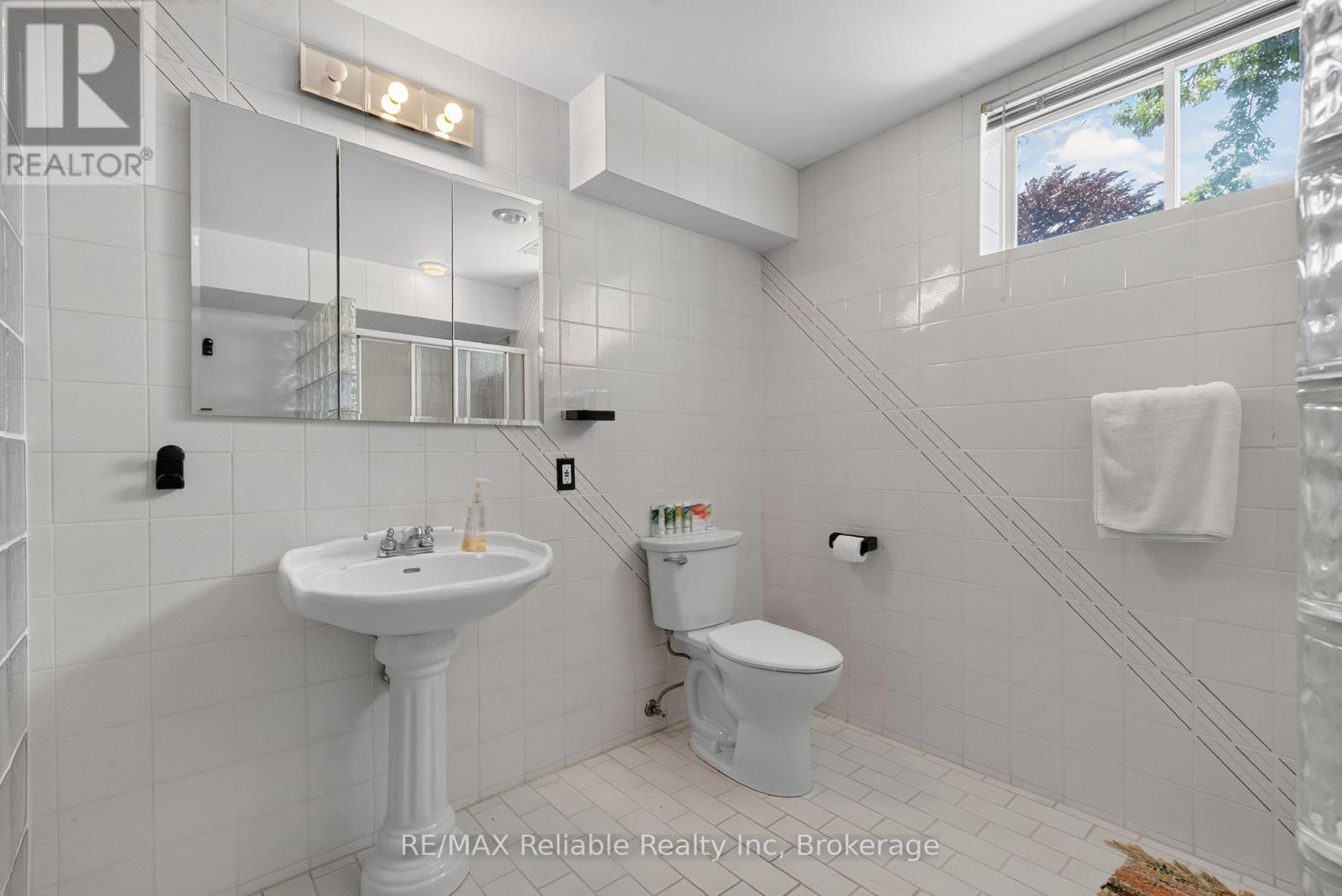 1 Harbour Lane, Goderich, Ontario  N7A 4J8 - Photo 46 - X13582570